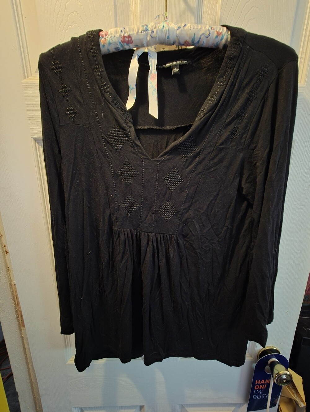 Women's Black Embroidered V-Neck Long-Sleeve Top